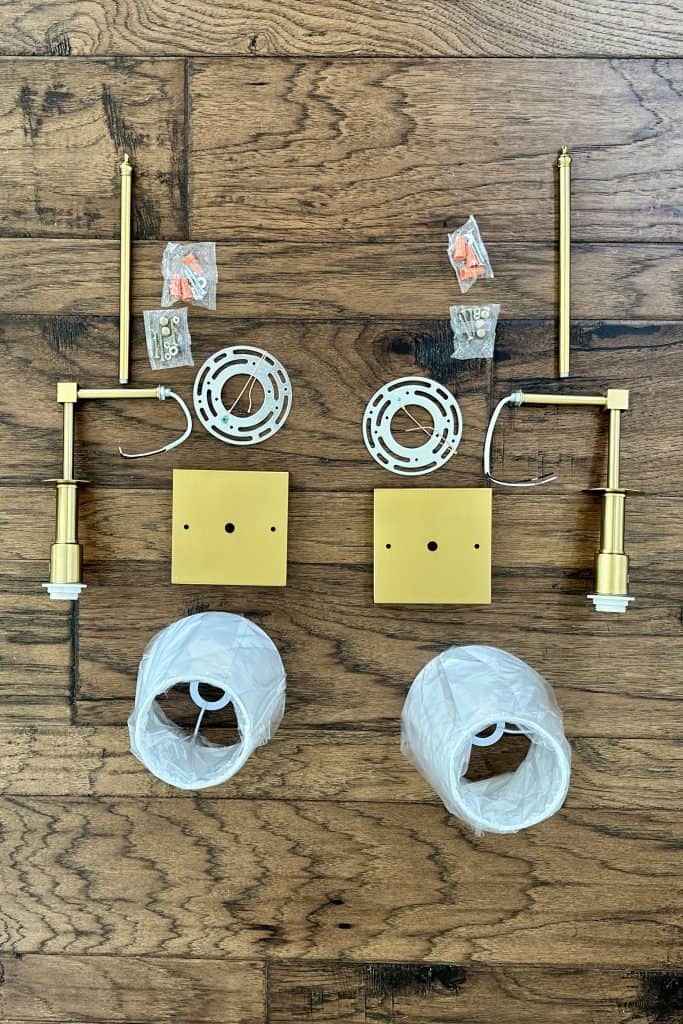 16 Best Gold Light Sconces (Battery + Hardwired)